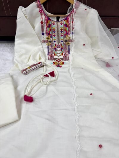 Suit - Image 4
